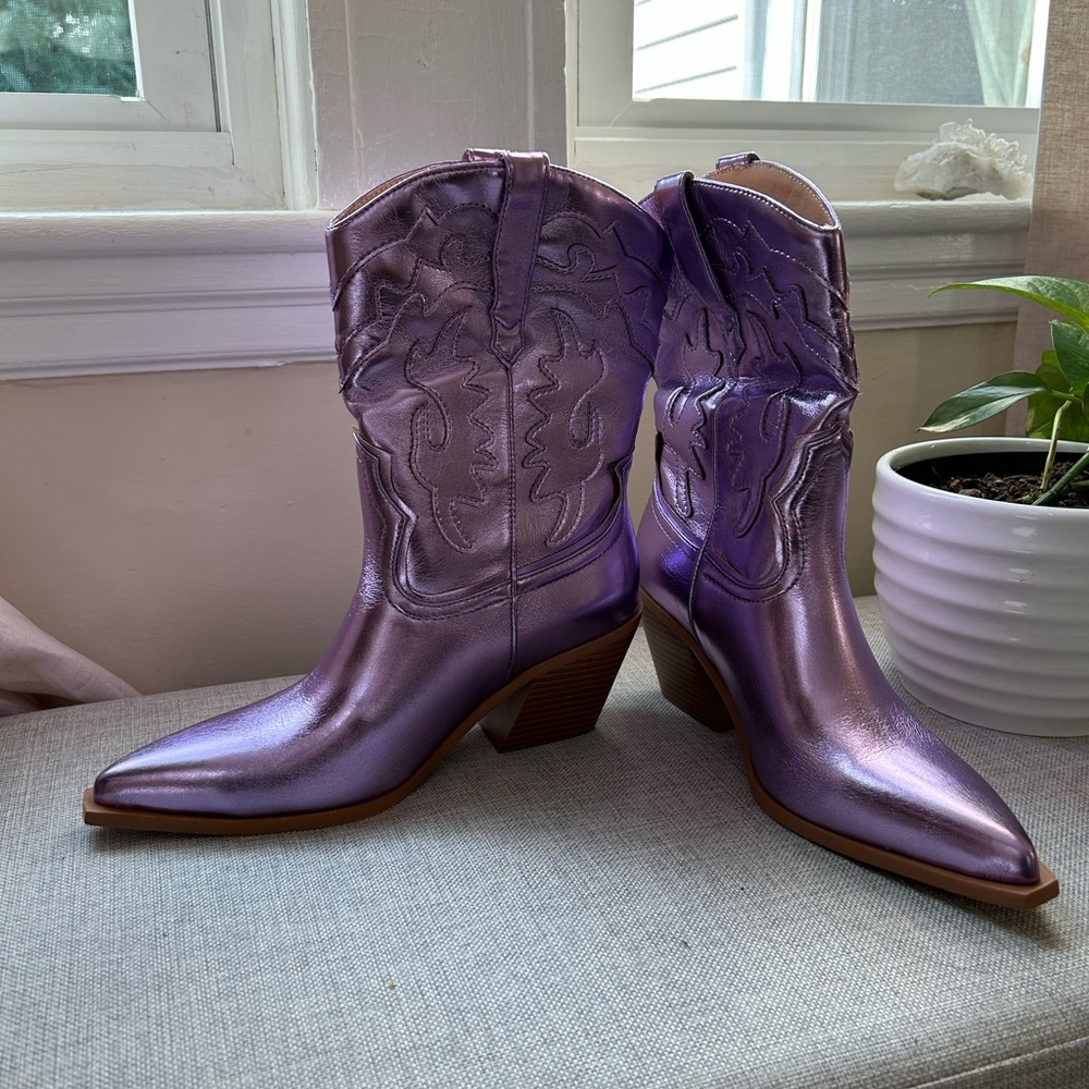 Metallic purple cowboy boots